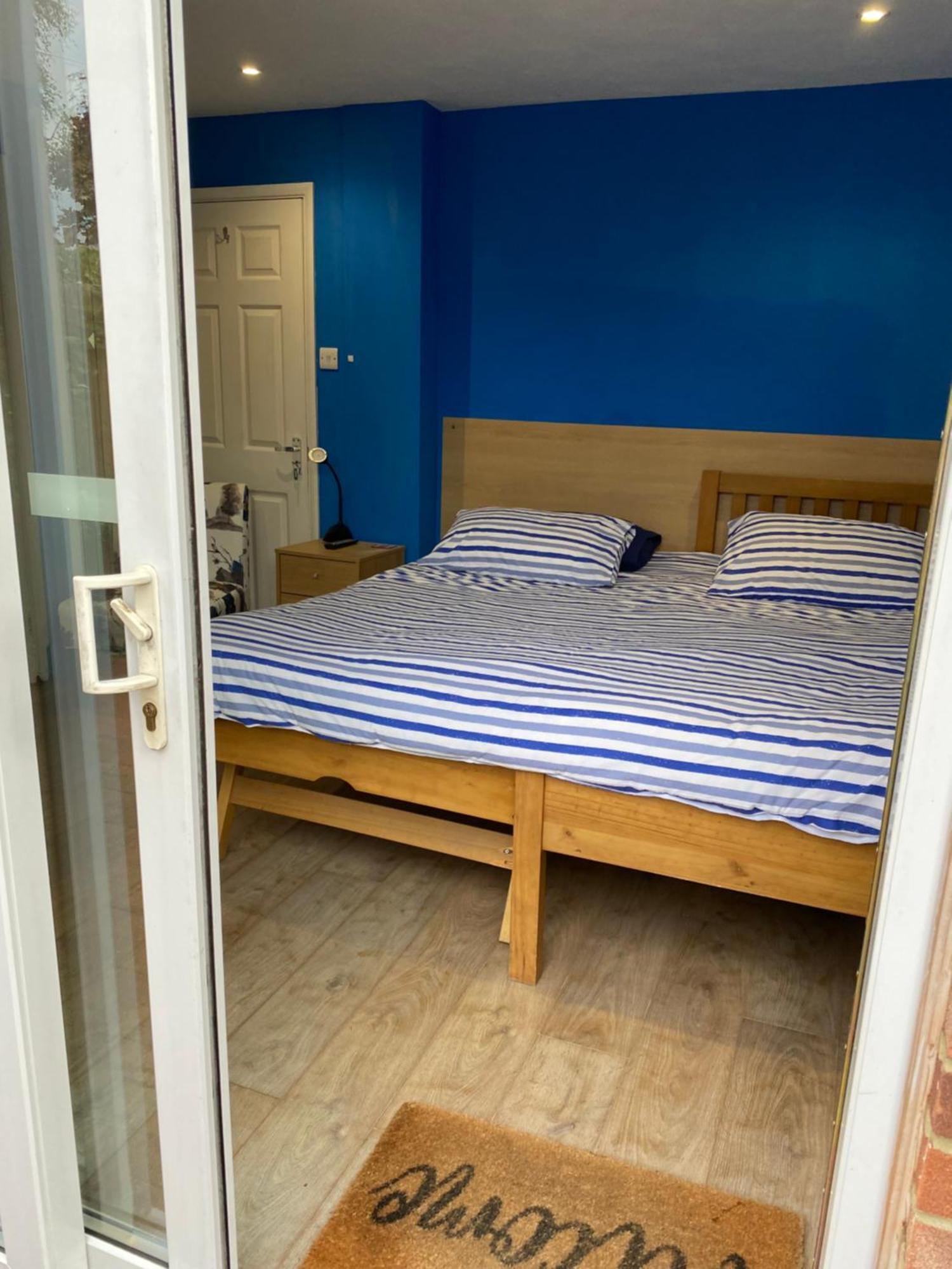 Heather'S Lodge Cheshunt Exterior foto